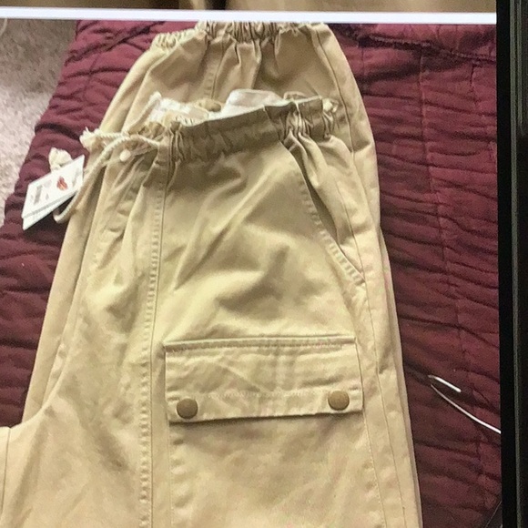 C$v. Chelsea.&. Violet cargo. Pants - Picture 5 of 8